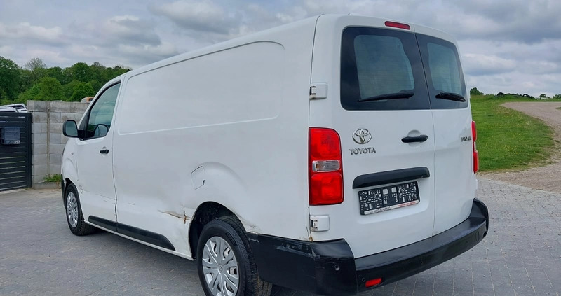 Toyota ProAce cena 49700 przebieg: 121000, rok produkcji 2019 z Sieniawa małe 106